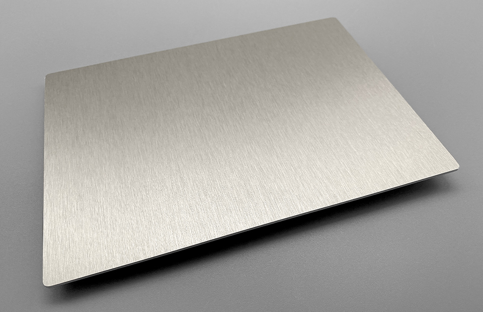 Werbehaug Materialkunde Platten Aluminium in Edelstahloptik Gesamtansicht
